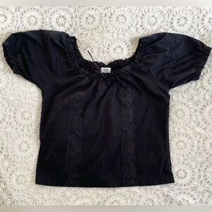 Vintage 725 originals black puffed sleeve peasant blouse top with lace